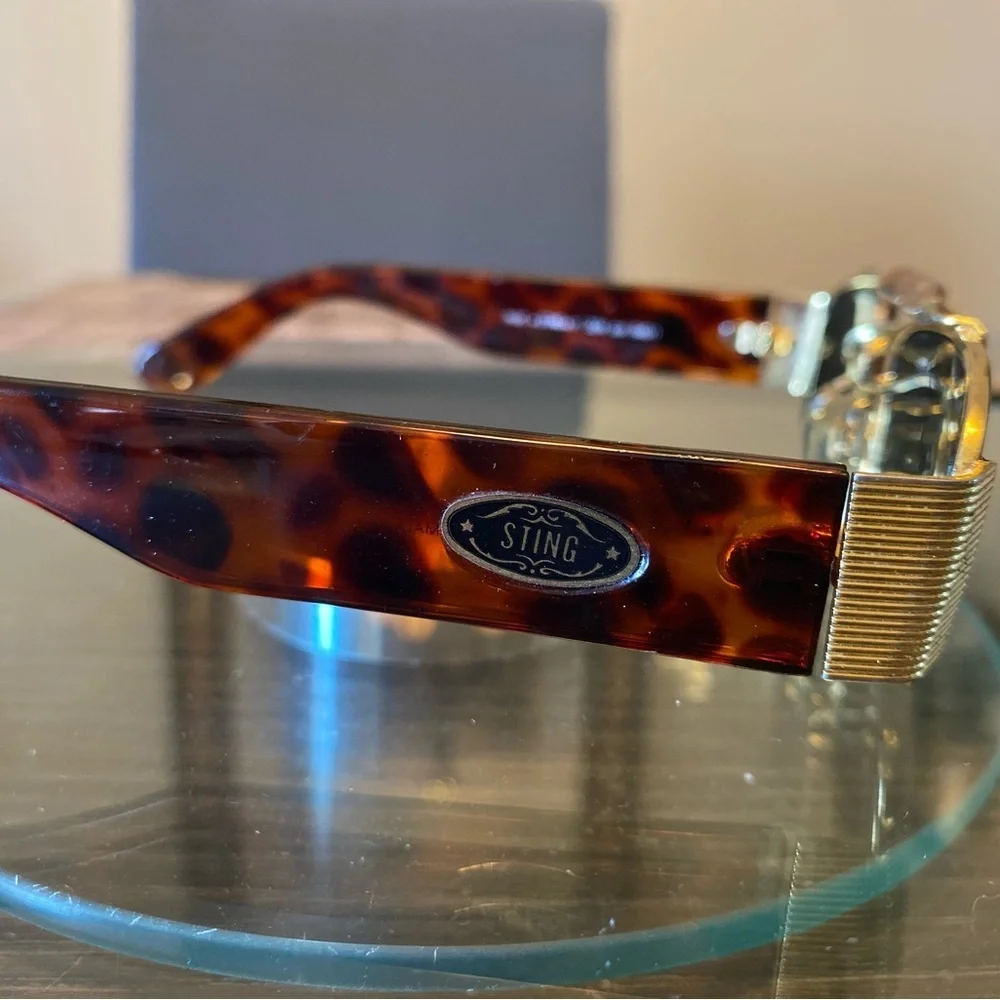 Elegant Gold and Brown Men's Sunglasses